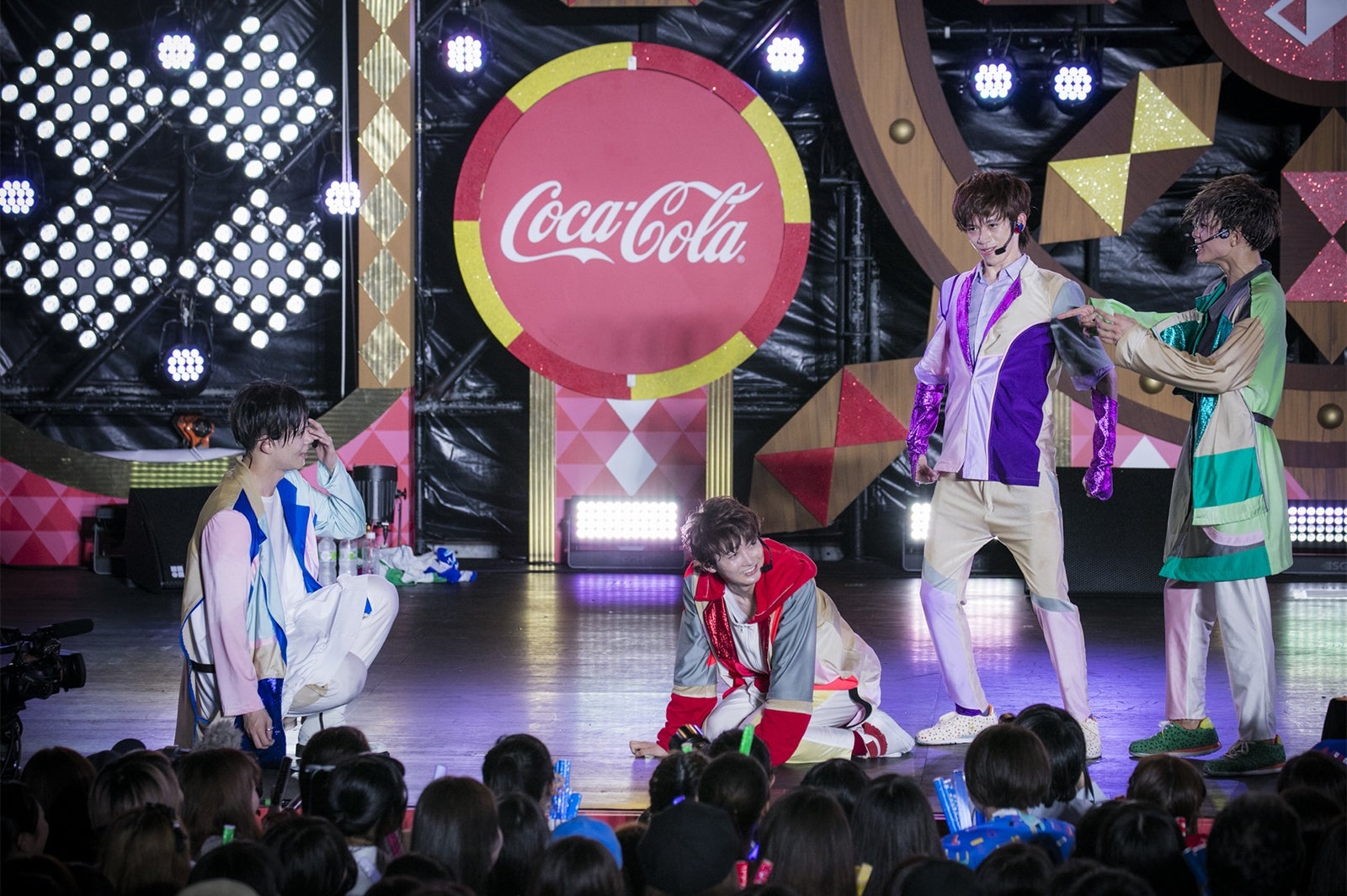 テレビ朝日・六本木ヒルズ夏祭り SUMMER STATIONでのライブ／写真提供：SDR