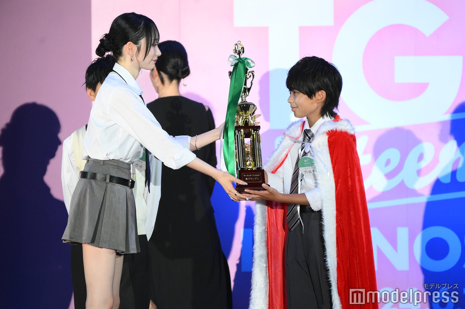 （C）モデルプレス