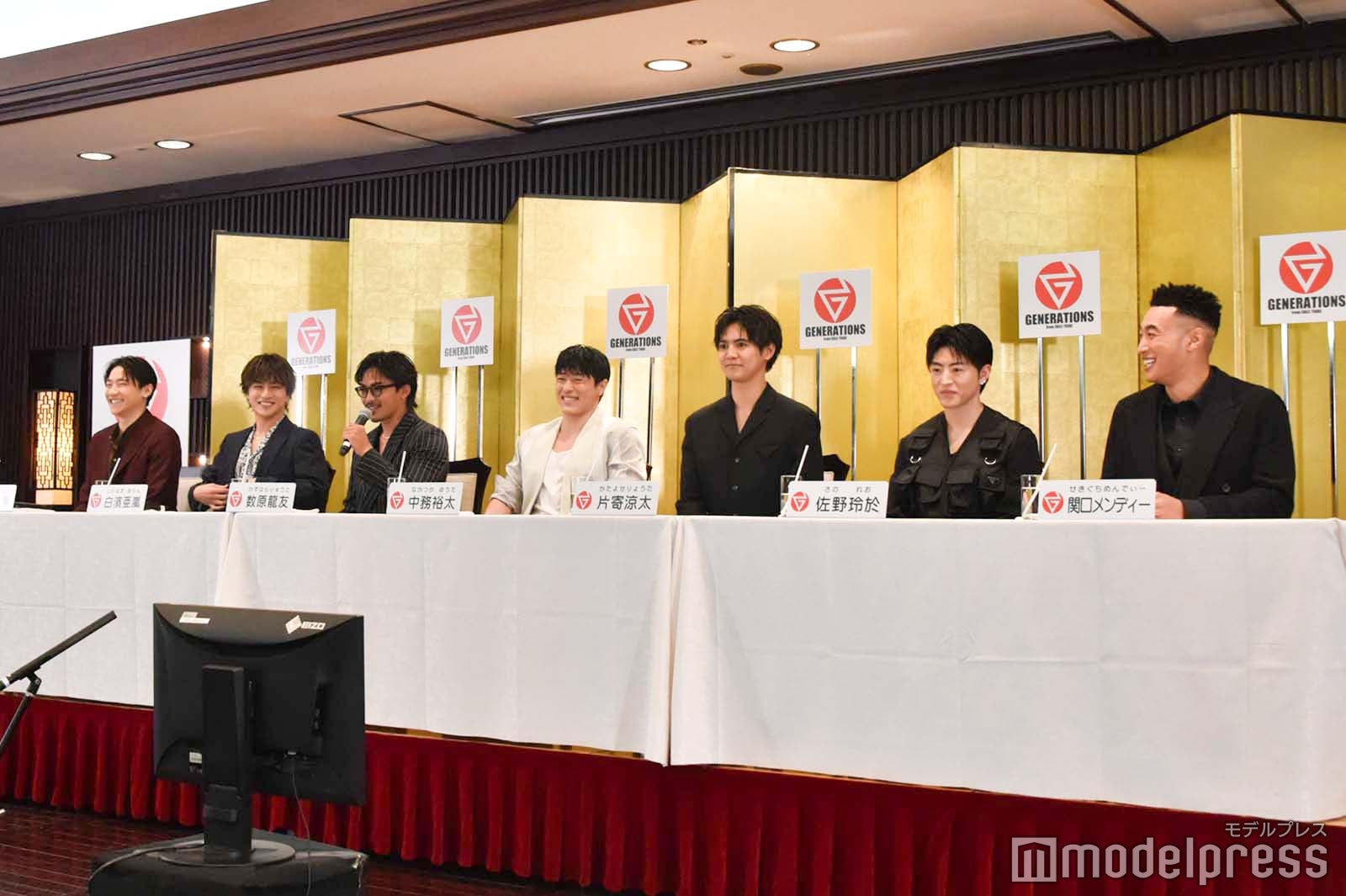 （左から）小森隼、白濱亜嵐、数原龍友、中務裕太、片寄涼太、佐野玲於、関口メンディー（C）モデルプレス