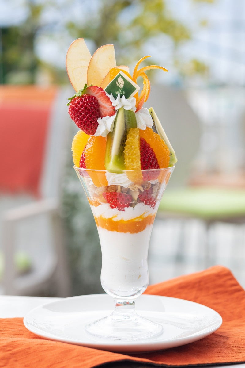 「観音山フルーツパーラー」東京・銀座に初出店、旬フルーツで作る贅沢パフェやフルーツサンド