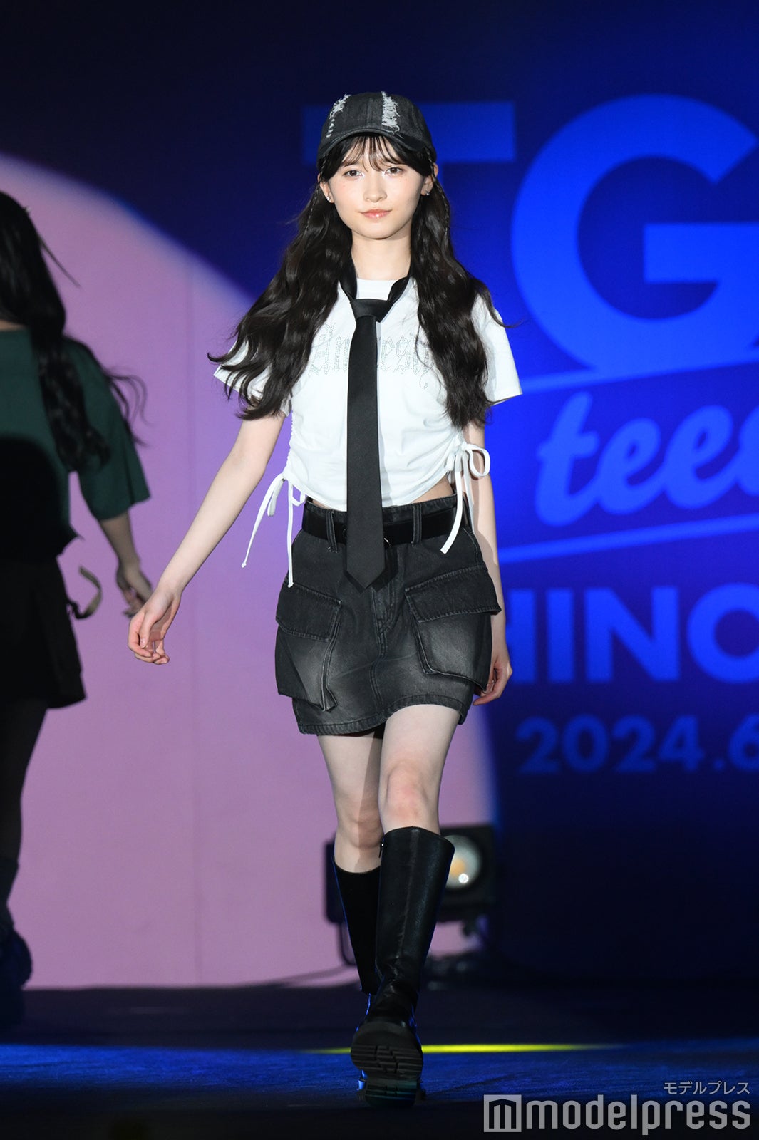 （C）モデルプレス