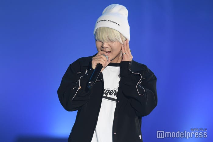 鈴木鈴木/聖七(C)モデルプレス