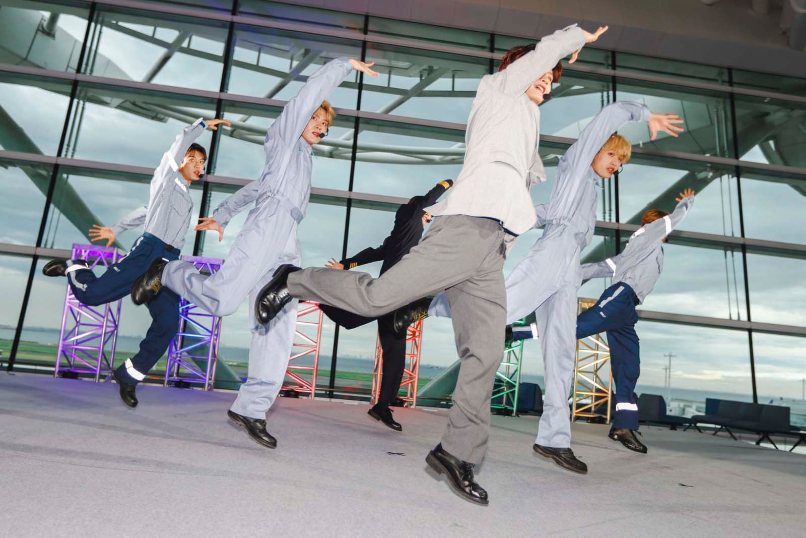 DXTEEN（C）LAPONE Entertainment