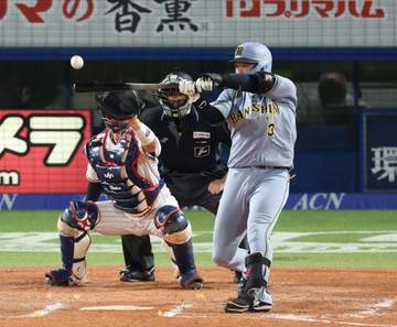 阪神・大山が「悪球打ち」の豪快3ラン 才木が2回6失点KOの一戦 5番打者が高めボール球をたたき込む反撃弾