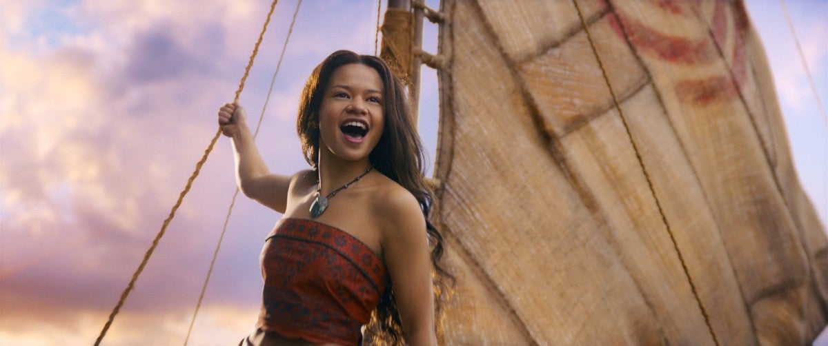 『モアナと伝説の海』モアナ役に大抜擢！3万2000人から選ばれたキャサリン・ランガイアとは？