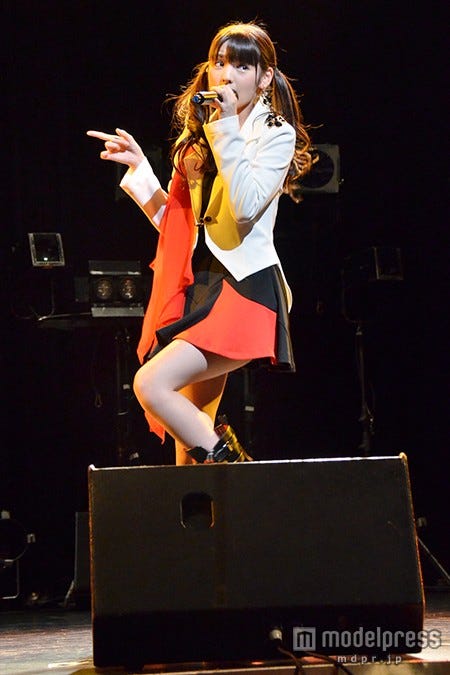 キュートなダンスで魅了