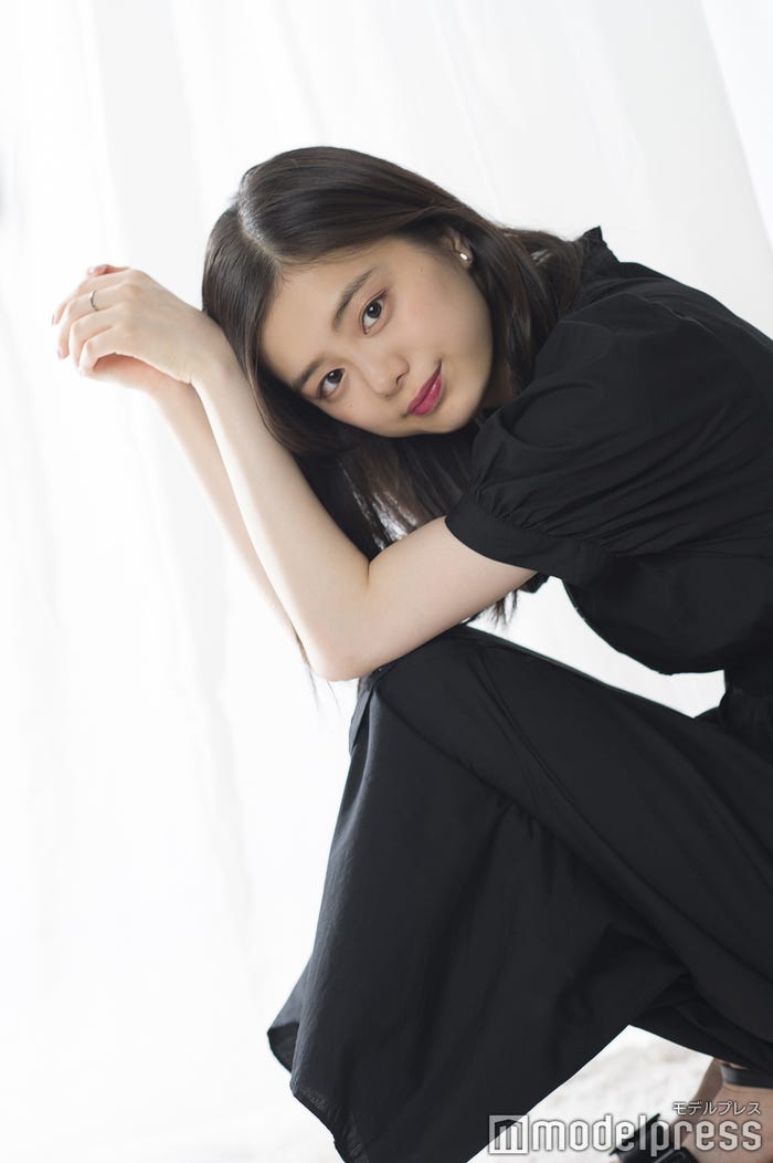 紺野彩夏(C)モデルプレス