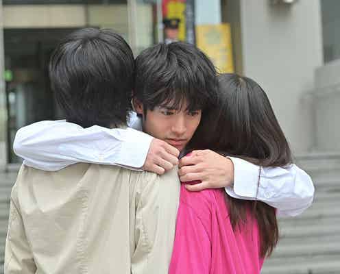 「石子と羽男」有村架純&中村倫也&赤楚衛二が“3人ハグ” 「最愛」名シーン思い出す声も