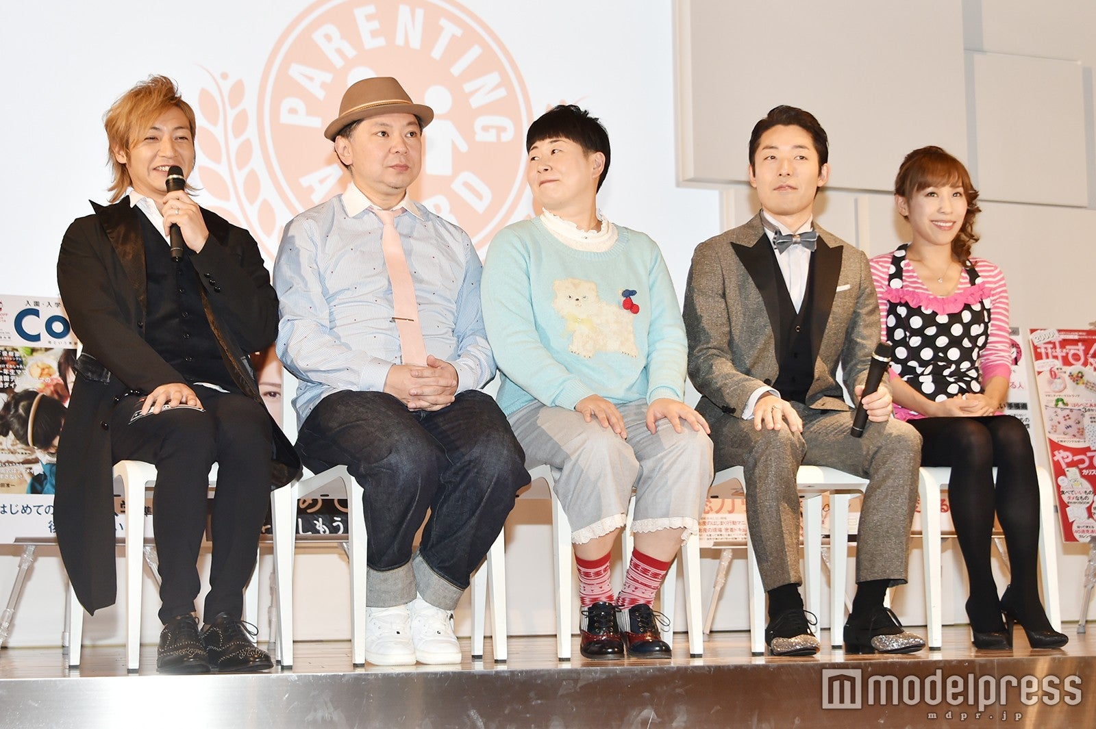 （左から）つるの剛士、鈴木おさむ氏、大島美幸、中田敦彦、みきママ （C）モデルプレス