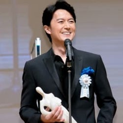 福山雅治「TAMA映画賞」最優秀男優賞を受賞 神木隆之介に感謝「何かおごります」