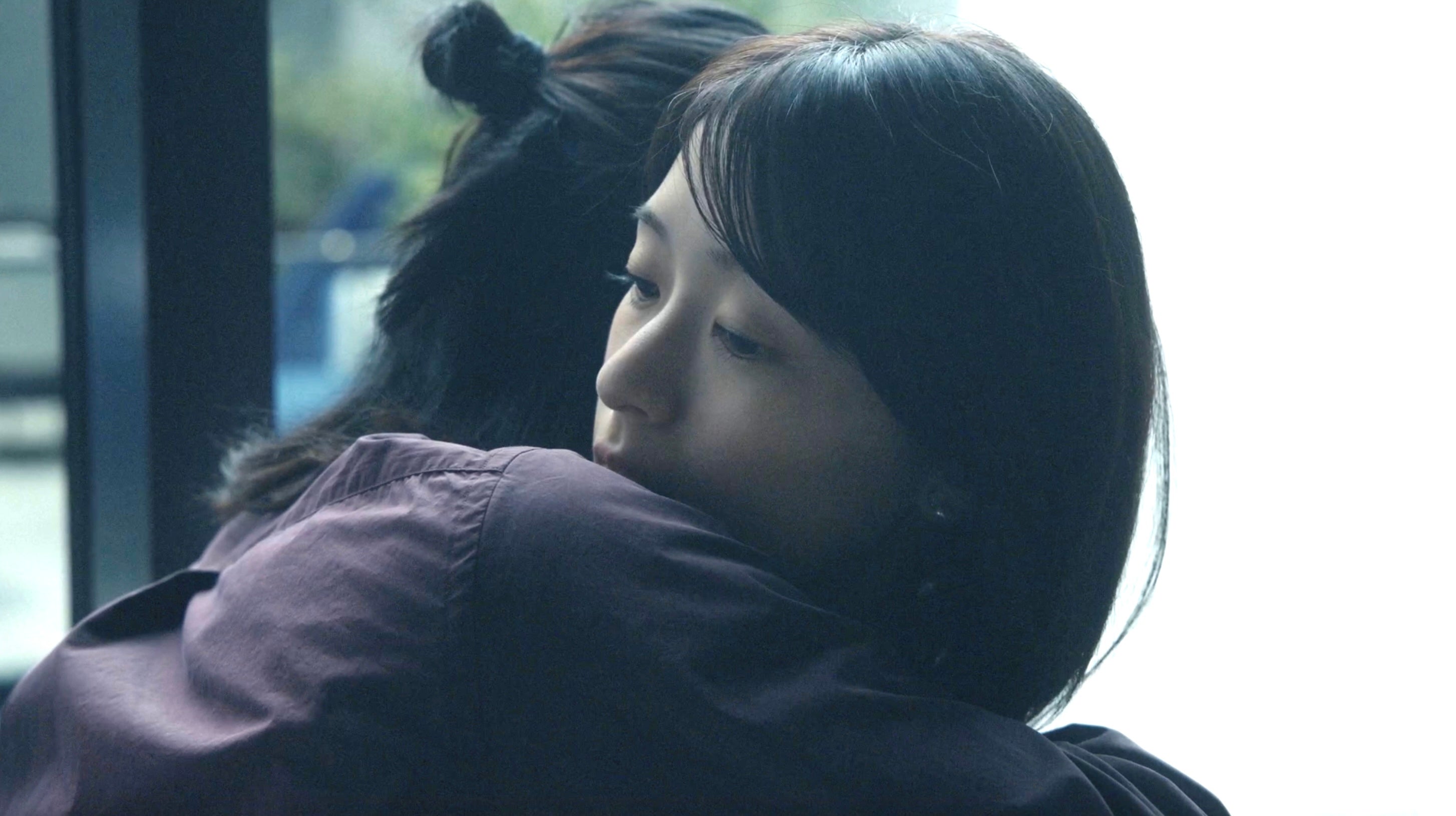 森愁斗、鳴海唯「MISS KING / ミス・キング」第3話場面写真（C）AbemaTV, Inc.