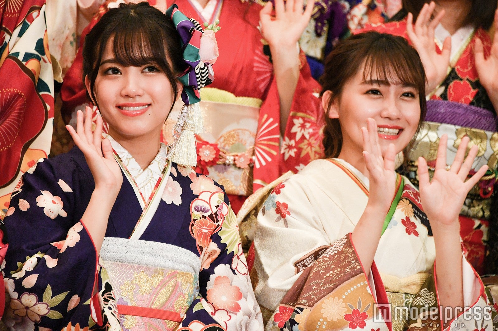 加藤玲奈、小嶋真子 （C）モデルプレス