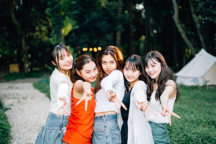 高鶴桃羽、新野尾七奈、新音、加藤栞、三原羽衣「オオカミちゃんとオオカミくんには騙されない」第8話先行カット/モデルプレス独占(C)AbemaTV, Inc.