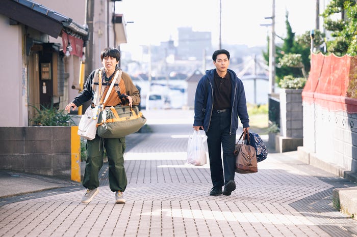 坂東龍汰、柳楽優弥「ライオンの隠れ家」第9話(C)TBS