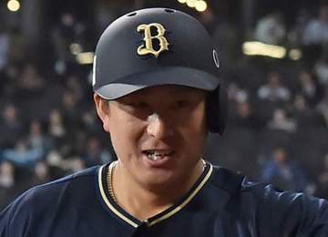 「その心意気、リスペクトです」「初めてみた」オリックス・杉本裕太郎の死球後の行動に反響 絶叫＆苦悶の表情もボール拾い審判へ「ラオウさん偉いな」「良い人すぎる」