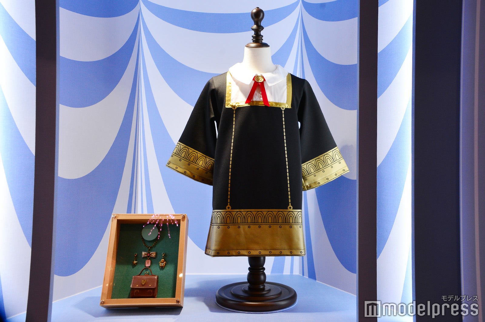 （C）モデルプレス