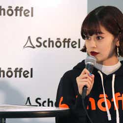 モデルプレス - emma、地元凱旋で学生時代回顧 撮影秘話も明かす「涼しげな顔してますけど…」