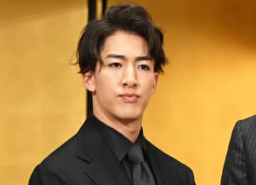 尾上右近 末広がりの八変化に万雷の拍手 「壽 初春大歌舞伎」初日