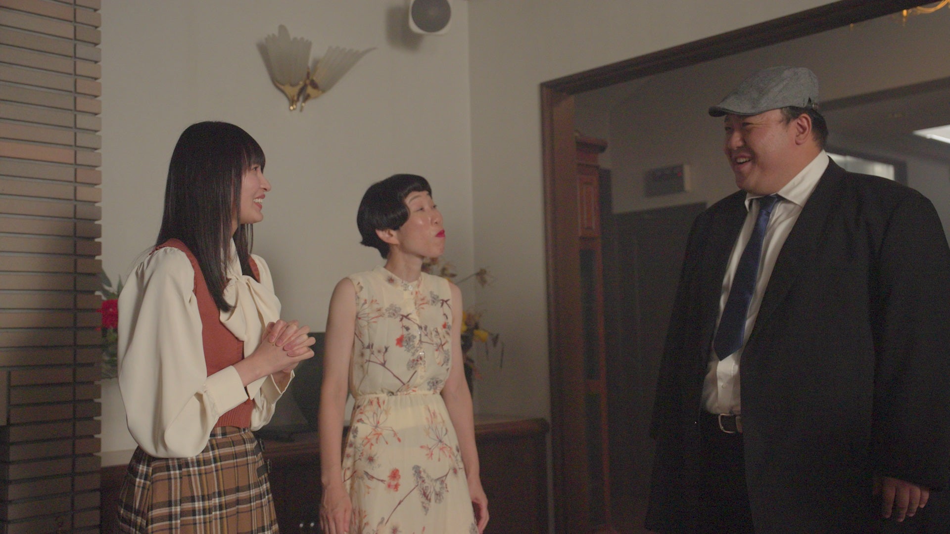 遠藤さくら、牧野ステテコ、大鶴肥満「書店員探偵サクラ」より（C）テレビ東京