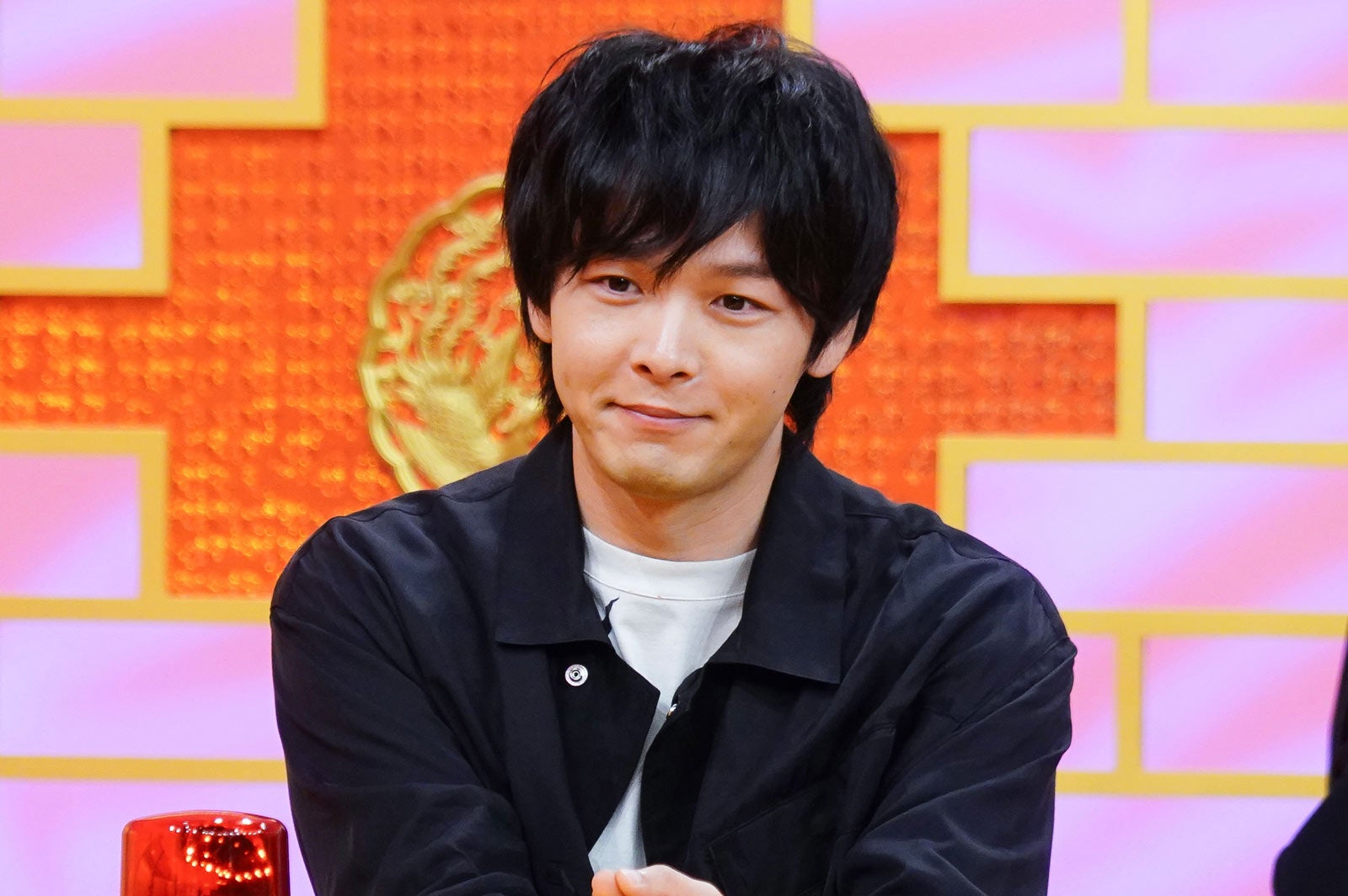 中村倫也、足骨折・武田真治の演技に「真治くん力入りすぎ」