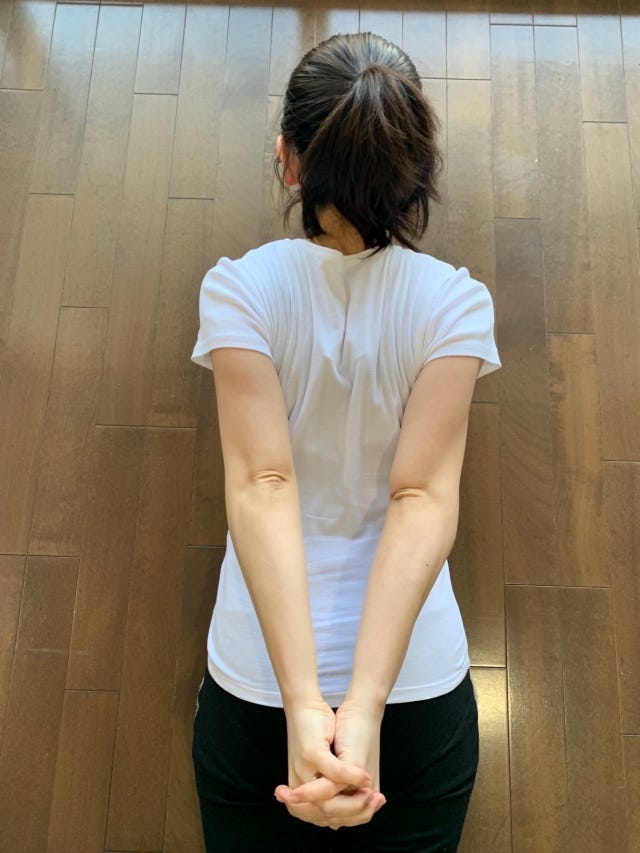 薄着になる今こそやりたい！ヨガトレーナーが教える「寝たままできるトレーニング」