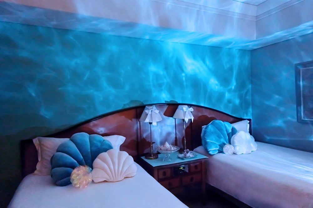 ＜UNDER THE SEA＞ブルーラグーンルーム（宿泊プランイメージ）／画像提供：ベストホスピタリティーネットワーク