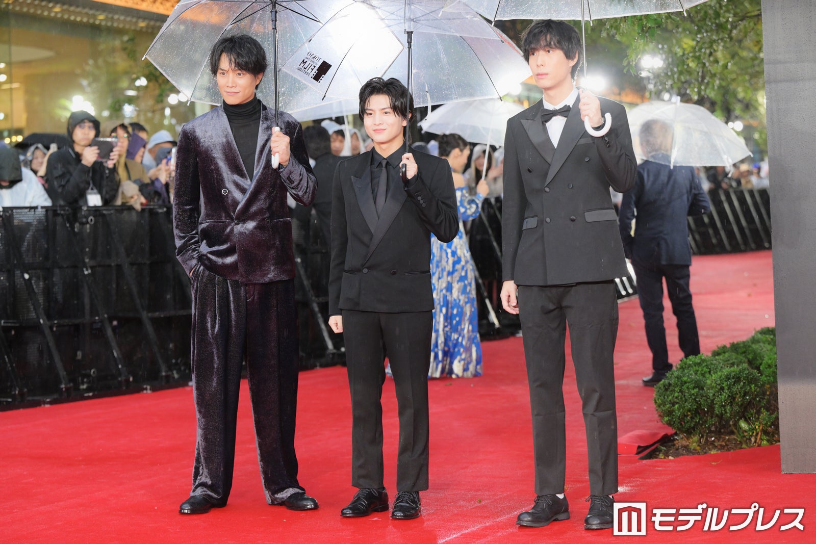 鈴木伸之、柏木悠、楊礼平監督（C）モデルプレス