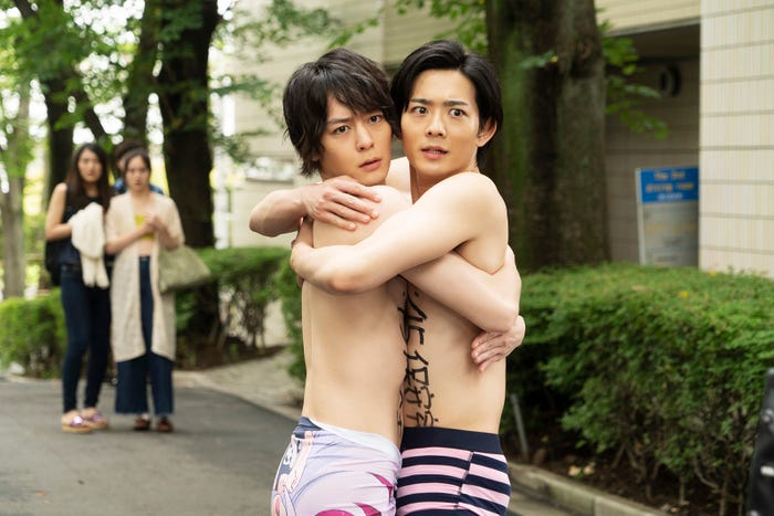犬飼貴丈、竜星涼(C)井上堅二・吉岡公威/講談社 (C)2020映画「ぐらんぶる」製作委員会