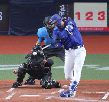 中日 今季初5連勝 打線が二回に一挙4得点 先発マラーは7回1失点で4勝目