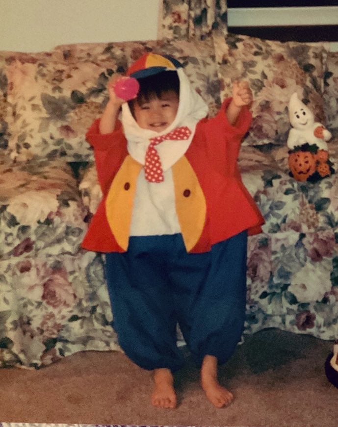 YOASOBI・幾田りら、20年前の幼少期ショットを初出し「可愛すぎる」「癒やされる」の声