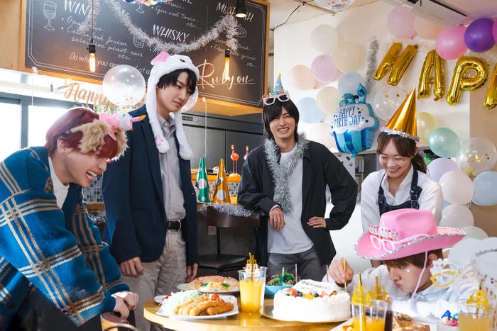 川西拓実、桜田通、瀬戸利樹、佐藤玲、藤岡真威人(C)那多ここね/SQUARE ENIX・ドラマ「クールドジ男子」製作委員会