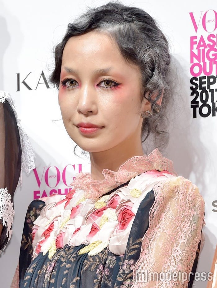 中島美嘉 久々の茶髪に絶賛の声 ただただ可愛い 女神のよう モデルプレス 中島美嘉 久々の茶髪に絶賛の声 ただただ可愛い 女神のよう モデルプレス