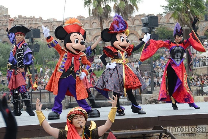 ディズニーシー、ヴィランズ大活躍!“初尽くし”のパークを目一杯楽しむポイント