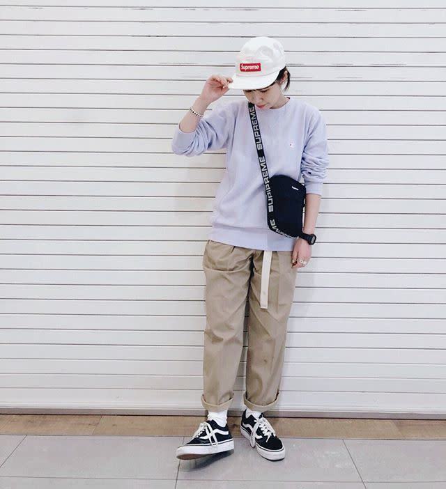 秋冬にサッカー観戦するときの服装は おすすめコーデと注意点 モデルプレス