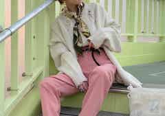 Zara 年春も注目 くすみピンクのパンツでほんのり甘めのカジュアルコーデ モデルプレス Zara 年春も注目 くすみピンクのパンツでほんのり甘めのカジュアルコーデ モデルプレス