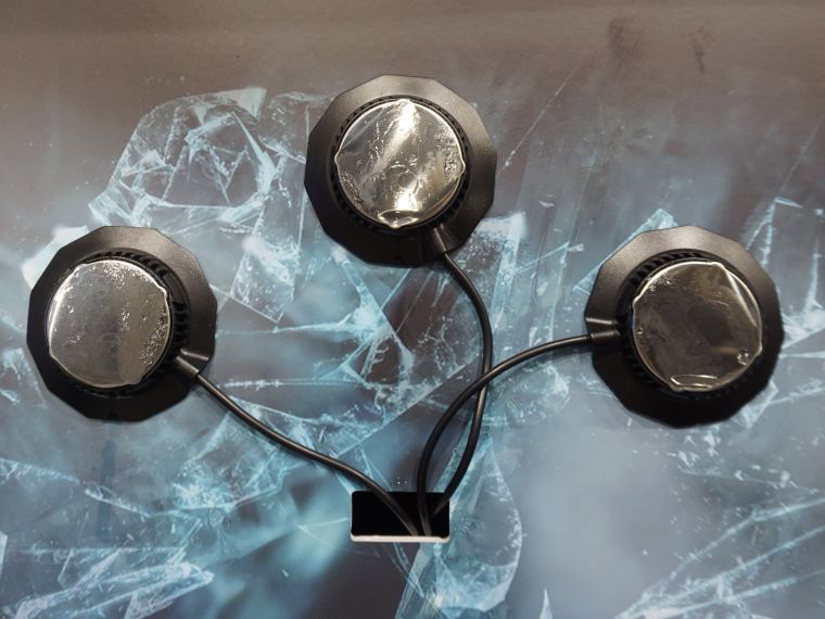 豊島、働く人向け商材を強化 軽いチェーンや電流による冷却ウェア