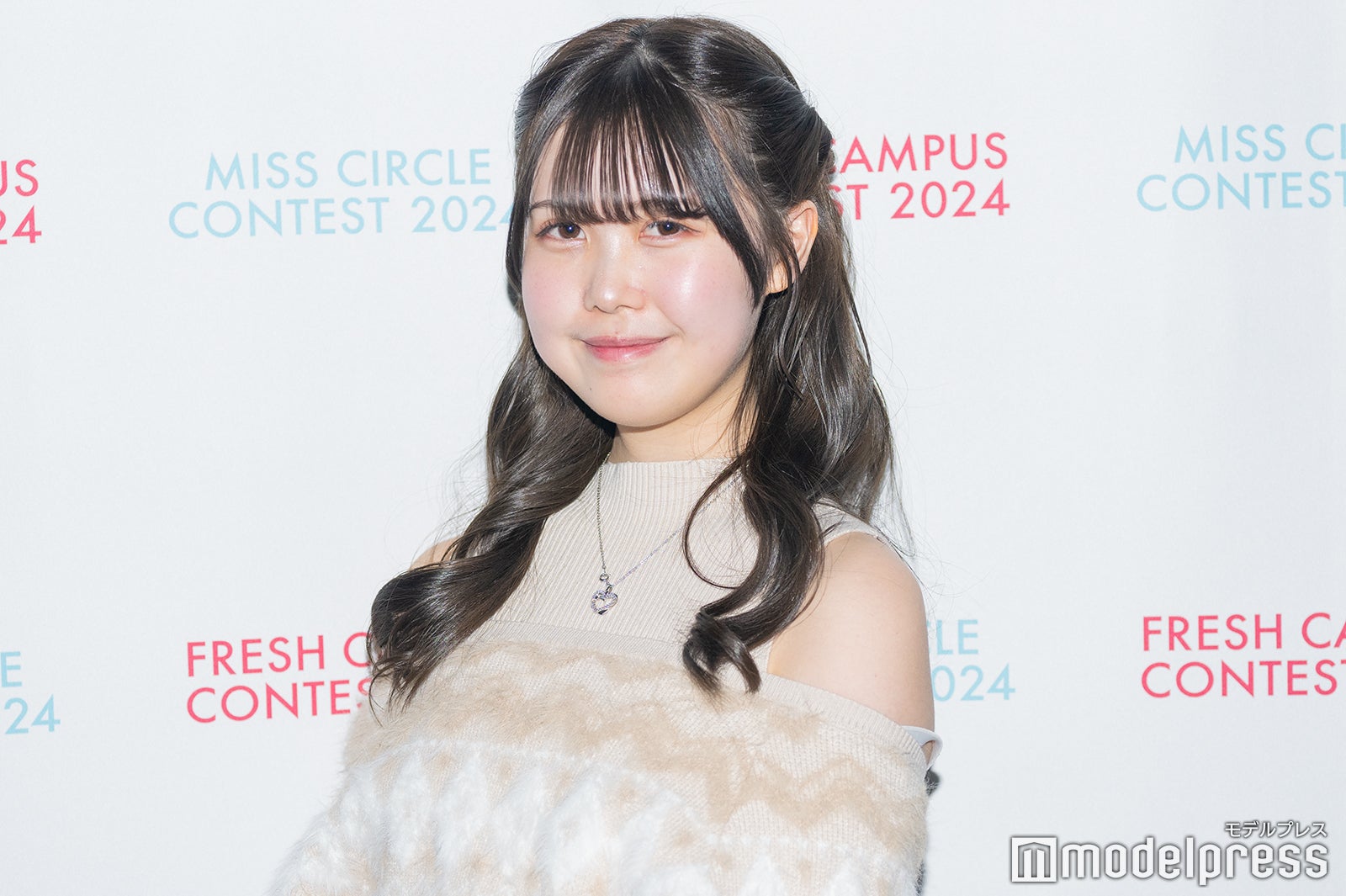 柴田璃咲さん（C）モデルプレス