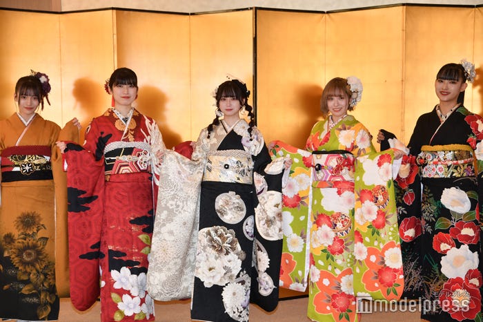 (左から)平田侑希、吉田華恋、山田杏華、平野ひかる、歌田初夏 (C)モデルプレス