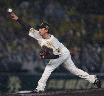 阪神－ヤクルトが雨天中断 阪神が2点リードの七回裏に プロ初先発の茨木が6回無失点好投