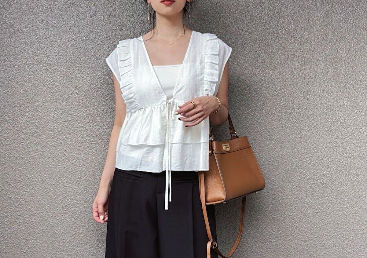 夏の「黒ワイドパンツ」はこう着て爽やかに垢抜ける♡重たく見せない！大人の着回しコーデ