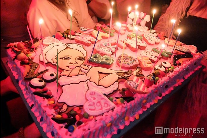 GENKINGバースデーパーティの様子(C)モデルプレス