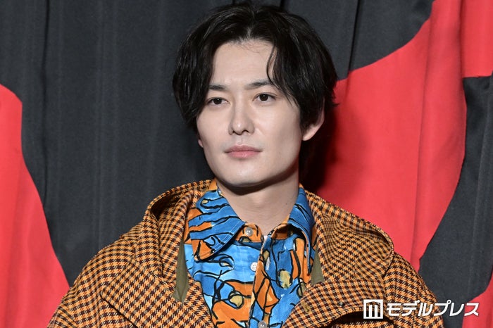 「ラストマイル」岡田将生「アンナチュラル」「MIU404」と“同じ世界線”は台本で知る「すごくビックリした」