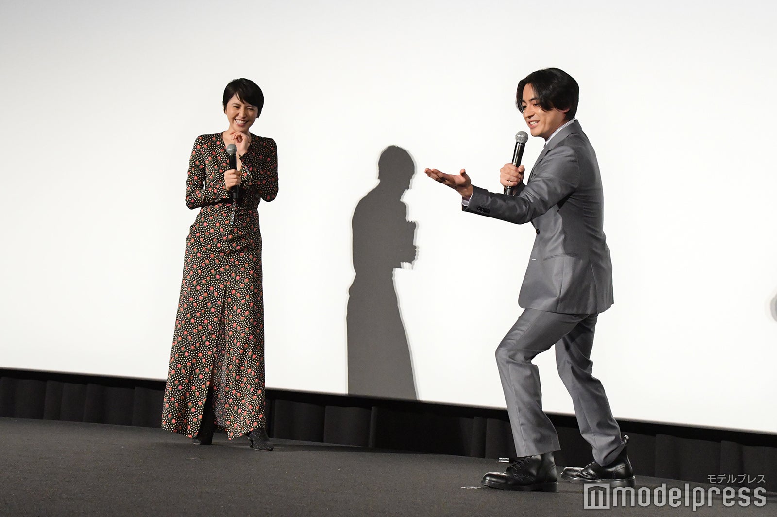 長澤まさみ、山田孝之（C）モデルプレス