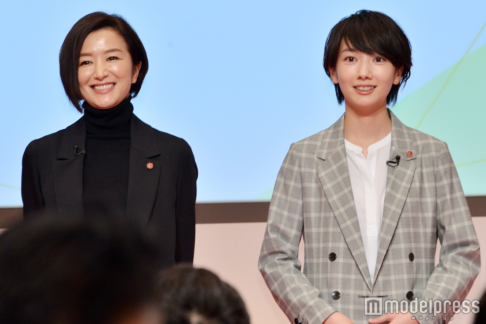 鈴木京香、波瑠（C）モデルプレス