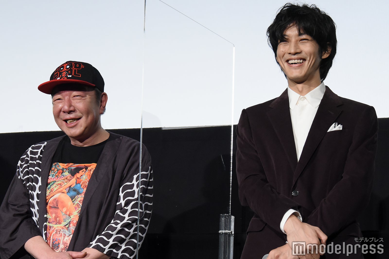 古田新太、松坂桃李（C）モデルプレス