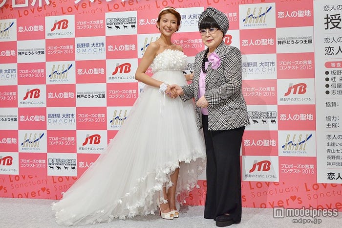 (左から)大石参月、桂由美氏