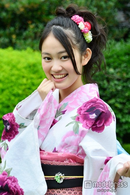 “国民的美少女”吉本実憂の知られざる恋愛観に迫る　モデルプレスインタビュー