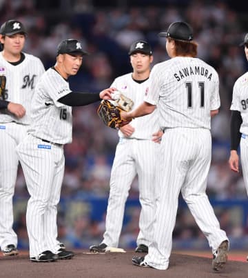 ロッテ 沢村拓一氏「現役最後の登板が学さんの引退試合で光栄です」中大の先輩・美馬学氏と2ショ 直接引退報告に「素敵な関係」「大好き♡」