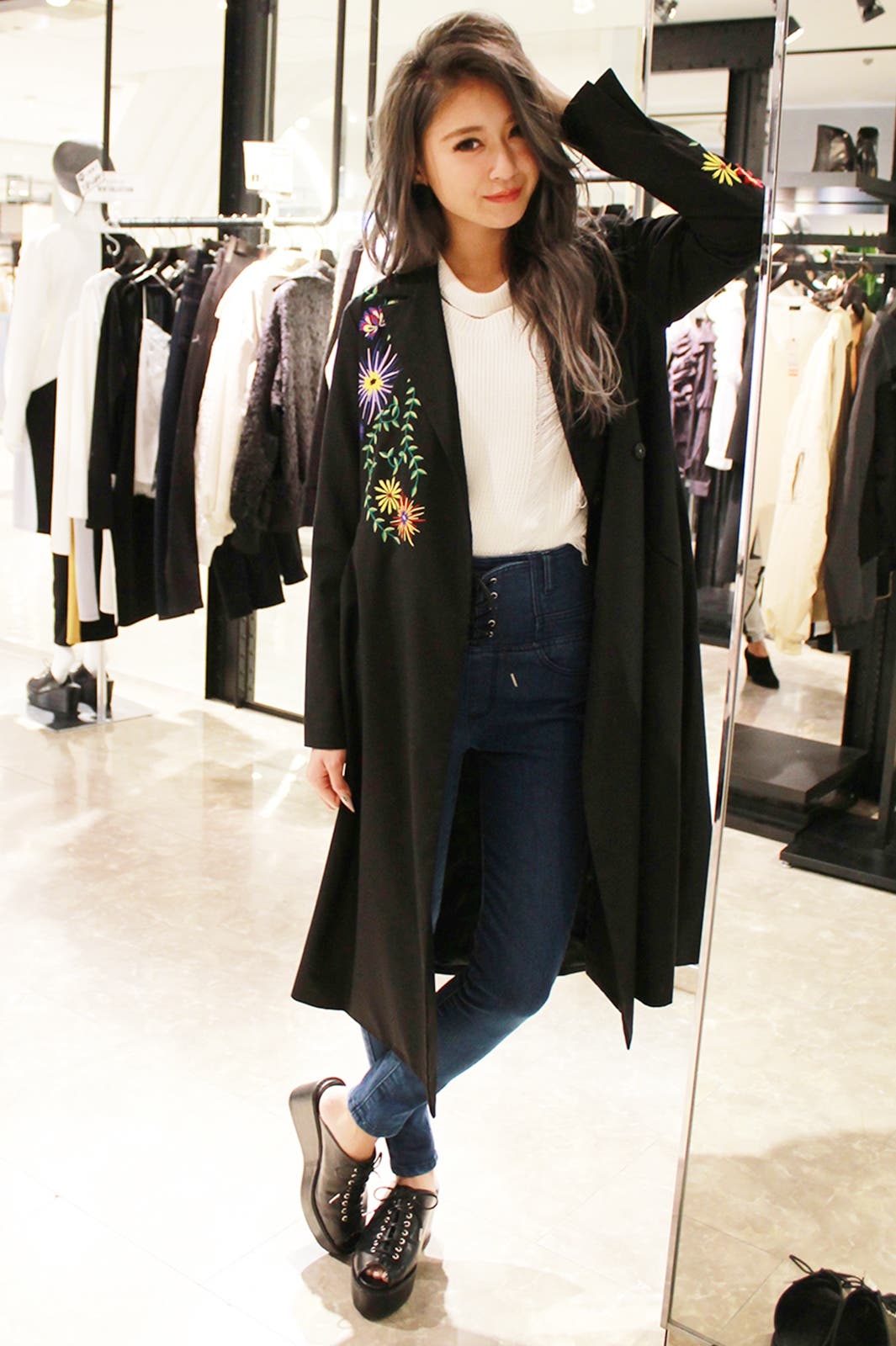 今季の「BARAK」おすすめコーディネート(画像提供:所属事務所)