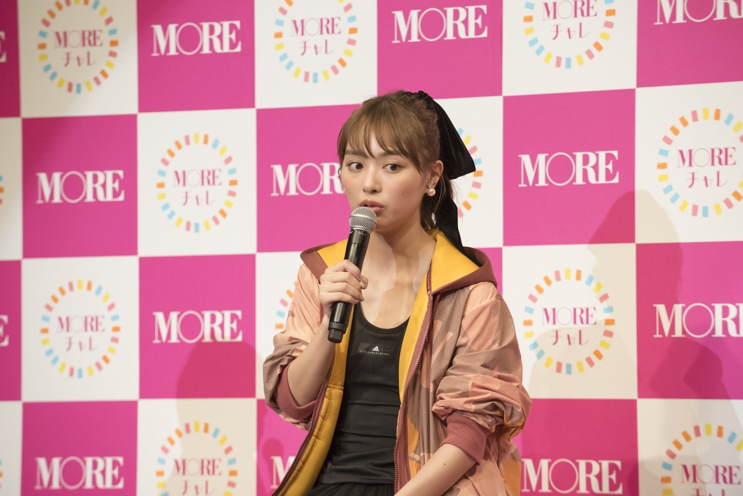 内田理央 （画像提供：集英社）